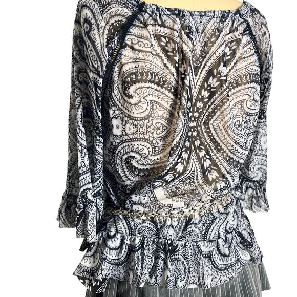 INC Black & White Paisley Ruffle Hem Top Boho Y2K Size Medium - Picture 2 of 7